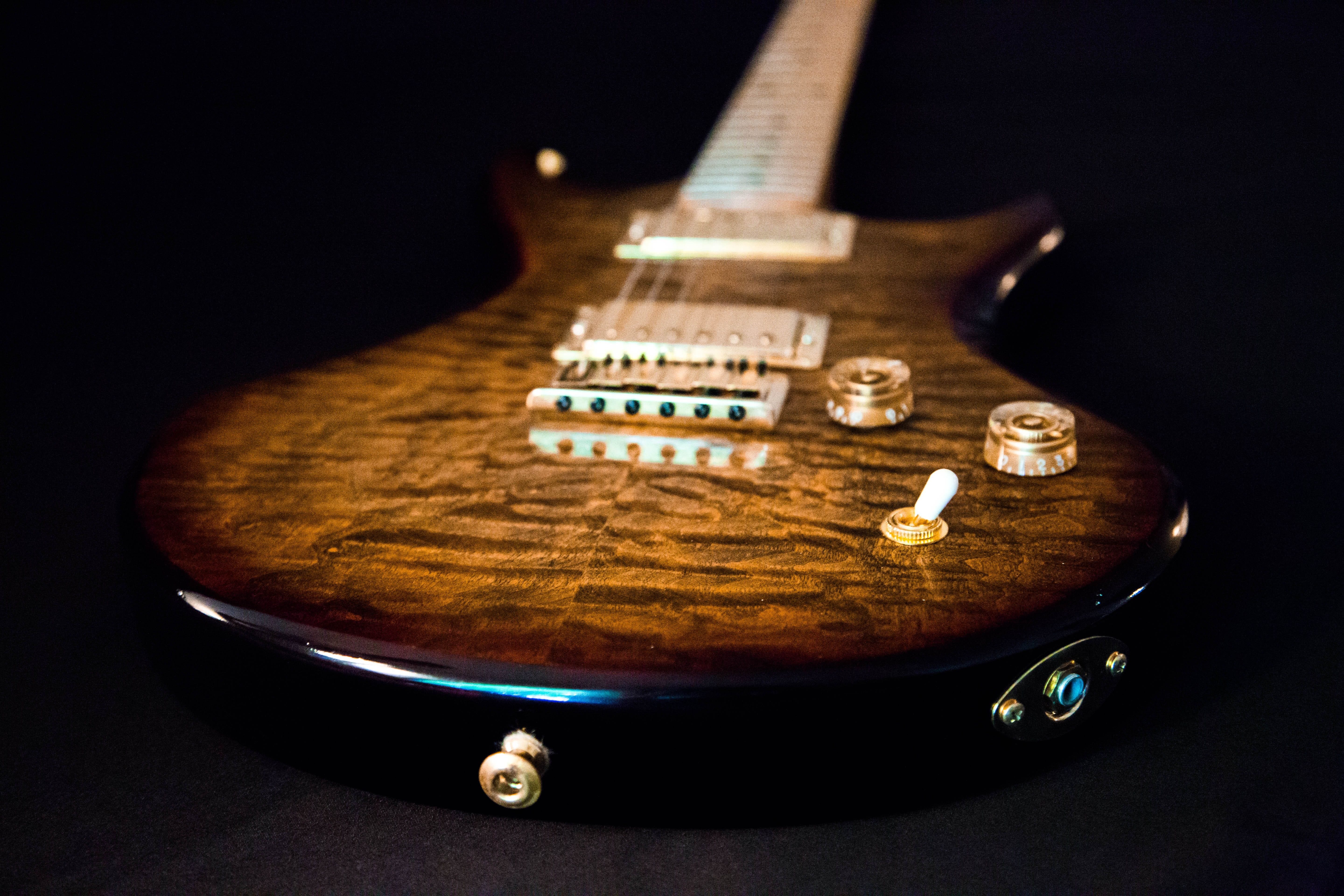 1980'sVantageAvenger. Quilt Maple top